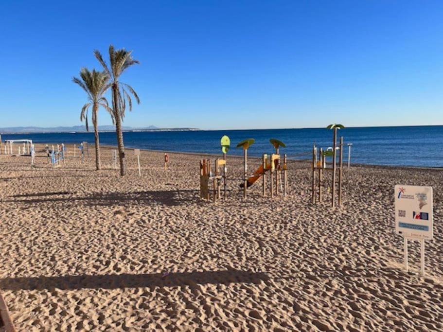 La Casita De La Marina & 2 Bikes Holiday home